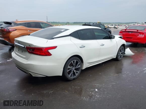 ✅ 2016 Nissan Maxima SR • VIN: 1N4AA6AP1GC443899 • Лот: 42413089. Опубликован ранее на IAAI с пробегом 75 836 миль. Бесплатный доступ к архиву аукционных продаж из США и подробный отчёт об истории автомобиля на DreamBid. Изображение 4.