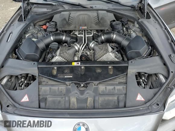 ✅ 2014 BMW M6 • VIN: WBSLZ9C59EDZ78374 • Lot: 64514265. Listed on Copart with 116,864 mi. Free auction sales archive from the USA and detailed vehicle history report at DreamBid. Image 11.