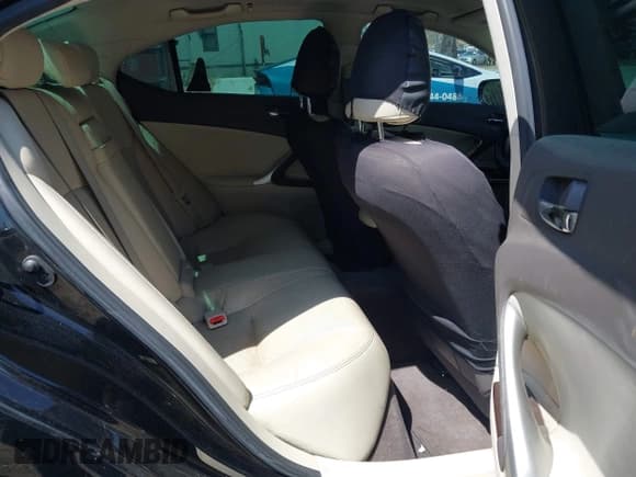 ✅ 2010 Lexus IS 250 • VIN: JTHBF5C22A5110262 • Lot: 42302409. Wystawiony na IAAI z przebiegiem 287 778 mil. Bezpłatny archiwum sprzedaży aukcyjnych z USA i szczegółowy raport historii pojazdu na DreamBid. Zdjęcie 8.