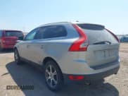 ✅ 2012 Volvo XC60 3.0L • VIN: YV4902DZ6C2253793 • Lot: 43045764. Wystawiony na IAAI z przebiegiem 153 530 mil. Bezpłatny archiwum sprzedaży aukcyjnych z USA i szczegółowy raport historii pojazdu na DreamBid. Zdjęcie 3.