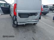 ✅ 2022 Ram ProMaster City Cargo Tradesman • VIN: ZFBHRFAB8N6X75407 • Lot: 42011880. Wystawiony na IAAI z przebiegiem 18 509 mil. Bezpłatny archiwum sprzedaży aukcyjnych z USA i szczegółowy raport historii pojazdu na DreamBid. Zdjęcie 6.