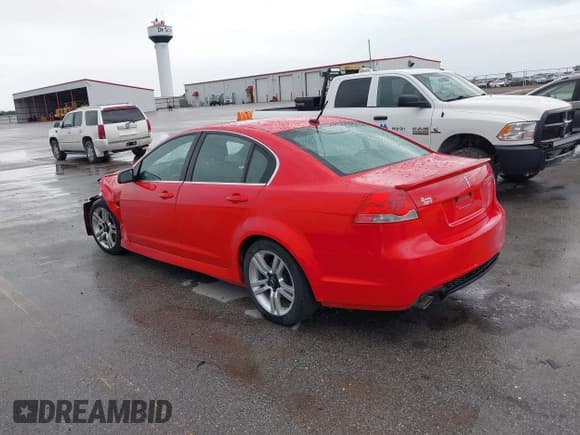 ✅ 2008 Pontiac G8 • VIN: 6G2ER57748L149508 • Lot: 42573195. Listed on IAAI with 188,691 mi. Free auction sales archive from the USA and detailed vehicle history report at DreamBid. Image 3.