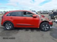 ✅ 2022 Kia Niro LXS • VIN: KNDCB3LC5N5545751 • Lot: 42777006. Listed on IAAI with 62,517 mi. Free auction sales archive from the USA and detailed vehicle history report at DreamBid. Image 14.