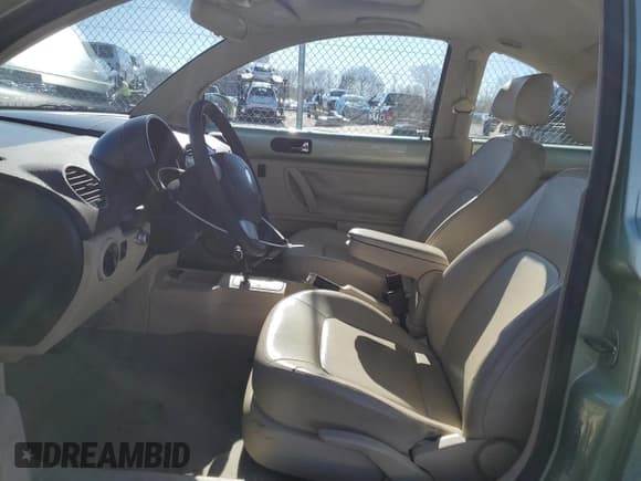 ✅ 2007 Volkswagen Beetle • VIN: 3VWRW31C17M505209 • Lot: 50126635. Listed on Copart with 130,441 mi. Free auction sales archive from the USA and detailed vehicle history report at DreamBid. Image 7.