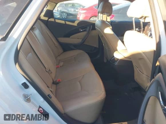 2016 Hyundai Azera с VIN KMHFG4JG2GA507202, выставлен на аукционе IAAI как лот 41344437 с пробегом 116 947 миль миль и . История ставок и продаж доступна на DreamBid. Изображение 8.