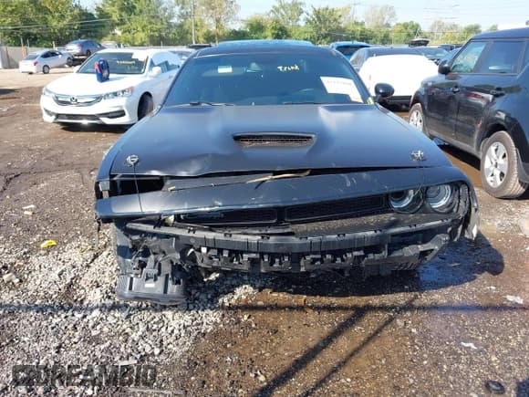 ✅ 2017 Dodge Challenger R/T • VIN: 2C3CDZBT9HH542691 • Lot: 43327898. Wystawiony na IAAI z przebiegiem 106 447 mil. Bezpłatny archiwum sprzedaży aukcyjnych z USA i szczegółowy raport historii pojazdu na DreamBid. Zdjęcie 11.