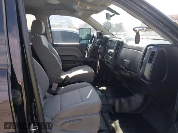 ✅ 2018 Chevrolet Silverado 1500 Work Truck • VIN: 3GCUKNEC6JG463656 • Лот: 41621657. Опубликован ранее на IAAI с пробегом 151 580 миль. Бесплатный доступ к архиву аукционных продаж из США и подробный отчёт об истории автомобиля на DreamBid. Изображение 5.