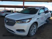 ✅ 2020 Buick Enclave Avenir • VIN: 5GAEVCKW0LJ291884 • Lot: 42882761. Wystawiony na IAAI z przebiegiem 22 301 mil. Bezpłatny archiwum sprzedaży aukcyjnych z USA i szczegółowy raport historii pojazdu na DreamBid. Zdjęcie 18.