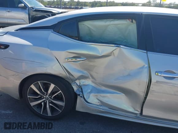 ✅ 2020 Nissan Maxima SV • VIN: 1N4AA6CV6LC364363 • Lot: 43421697. Listed on IAAI with 145,699 mi. Free auction sales archive from the USA and detailed vehicle history report at DreamBid. Image 6.