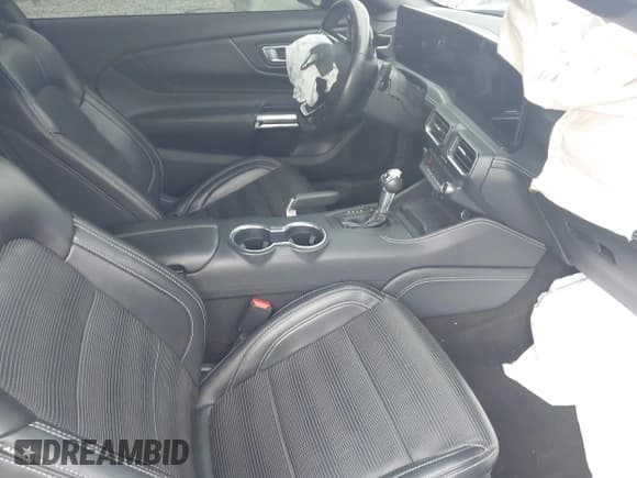 ✅ 2024 Ford Mustang GT • VIN: 1FA6P8CF5R5402980 • Lot: 42607710. Listed on IAAI with 20,621 mi. Free auction sales archive from the USA and detailed vehicle history report at DreamBid. Image 5.