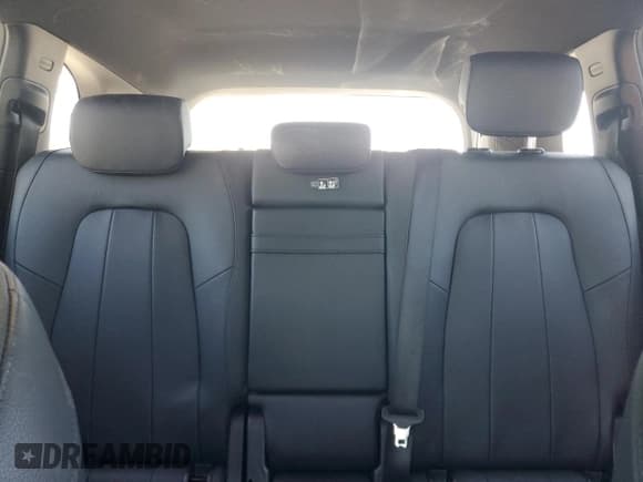 ✅ 2023 Mercedes-Benz GLB 250 • VIN: W1N4M4HB5PW267010 • Lot: 86669275. Listed on Copart with 44,760 mi. Free auction sales archive from the USA and detailed vehicle history report at DreamBid. Image 10.