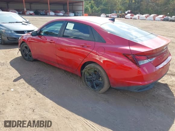 ✅ 2021 Hyundai Elantra SEL • VIN: 5NPLM4AG6MH012005 • Lot: 43230172. Listed on IAAI with 78,137 mi. Free auction sales archive from the USA and detailed vehicle history report at DreamBid. Image 3.