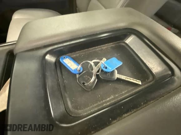 ✅ 2017 Chevrolet Silverado 1500 Work Truck • VIN: 1GCRCNEC8HZ256845 • Лот: 43678424. Опубликован ранее на IAAI с пробегом 170 179 миль. Бесплатный доступ к архиву аукционных продаж из США и подробный отчёт об истории автомобиля на DreamBid. Изображение 29.