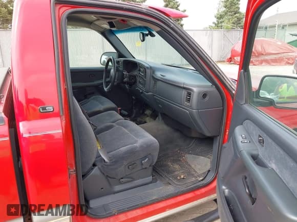 ✅ 2001 Chevrolet Silverado 1500 LS • VIN: 1GCEK14T21Z258155 • Лот: 42453332. Опубликован ранее на IAAI с пробегом 176 070 миль. Бесплатный доступ к архиву аукционных продаж из США и подробный отчёт об истории автомобиля на DreamBid. Изображение 5.