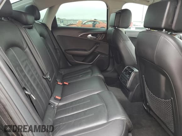 ✅ 2016 Audi A6 Premium Plus • VIN: WAUGFAFC3GN014375 • Лот: 55242225. Опубликован ранее на Copart с пробегом 125 711 миль. Бесплатный доступ к архиву аукционных продаж из США и подробный отчёт об истории автомобиля на DreamBid. Изображение 10.