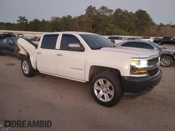✅ 2018 Chevrolet Silverado 1500 LS • VIN: 3GCUKNEC2JG602813 • Лот: 81661614. Опубликован ранее на Copart с пробегом 116 525 миль. Бесплатный доступ к архиву аукционных продаж из США и подробный отчёт об истории автомобиля на DreamBid. Изображение 4.