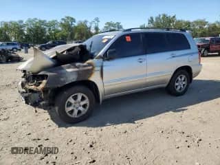 2001 Toyota Highlander с VIN JTEHF21A210040212, выставлен на аукционе Copart как лот 84726285 с пробегом Не указан миль и Списание • Salvage title. История ставок и продаж доступна на DreamBid. Изображение 1.