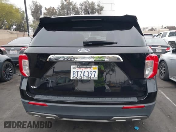 ✅ 2020 Ford Explorer XLT • VIN: 1FMSK7DH9LGC81721 • Lot: 42152800. Wystawiony na IAAI z przebiegiem 58 408 mil. Bezpłatny archiwum sprzedaży aukcyjnych z USA i szczegółowy raport historii pojazdu na DreamBid. Zdjęcie 16.