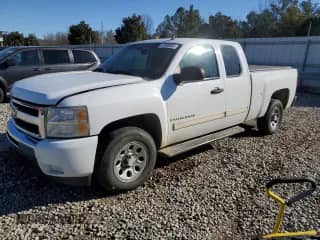 2009 Chevrolet Silverado 1500 LT z VIN 2GCEC29C291105811, wystawiony jako Copart lot #47569325 z przebiegiem 170 331 mil mil oraz Szkoda całkowita • Salvage title. Historia ofert i sprzedaży dostępna na DreamBid. Obrazek 1.