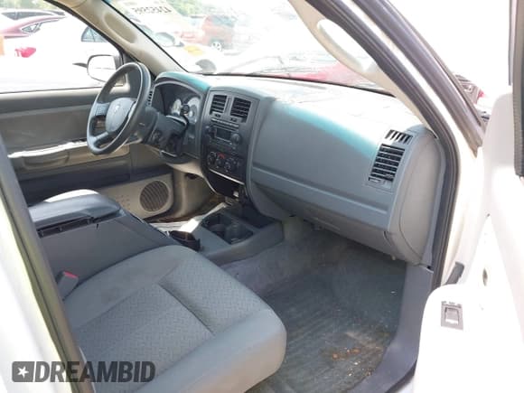 ✅ 2007 Dodge Dakota ST • VIN: 1D7HW28KX7S270795 • Лот: 42452595. Опубликован ранее на IAAI с пробегом 206 775 миль. Бесплатный доступ к архиву аукционных продаж из США и подробный отчёт об истории автомобиля на DreamBid. Изображение 5.