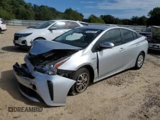 ✅ 2020 Toyota Prius LE • VIN: JTDKARFU4L3118673 • Lot: 84923155. Wystawiony na Copart z przebiegiem 84 841 mil. Bezpłatny archiwum sprzedaży aukcyjnych z USA i szczegółowy raport historii pojazdu na DreamBid. Zdjęcie 1.
