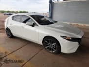 ✅ 2024 Mazda 3 S Preferred • VIN: JM1BPALM1R1702456 • Лот: 85497045. Опубликован ранее на Copart с пробегом 8 011 миль. Бесплатный доступ к архиву аукционных продаж из США и подробный отчёт об истории автомобиля на DreamBid. Изображение 4.