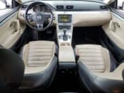 ✅ 2009 Volkswagen CC 4Motion • VIN: WVWGU73C09E539235 • Лот: 68752414. Опубликован ранее на Copart с пробегом 101 792 миль. Бесплатный доступ к архиву аукционных продаж из США и подробный отчёт об истории автомобиля на DreamBid. Изображение 8.