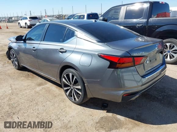 ✅ 2022 Nissan Altima SR • VIN: 1N4BL4CV2NN417361 • Lot: 43342758. Wystawiony na IAAI z przebiegiem 17 977 mil. Bezpłatny archiwum sprzedaży aukcyjnych z USA i szczegółowy raport historii pojazdu na DreamBid. Zdjęcie 3.