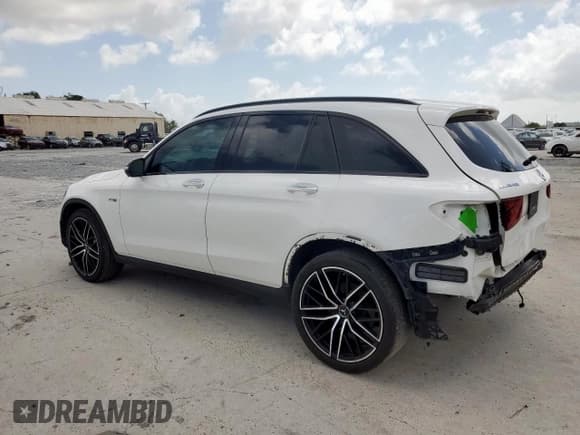 ✅ 2022 Mercedes-Benz GLC 43 AMG • VIN: W1N0G6EB2NV371561 • Lot: 64830605. Wystawiony na Copart z przebiegiem 56 698 mil. Bezpłatny archiwum sprzedaży aukcyjnych z USA i szczegółowy raport historii pojazdu na DreamBid. Zdjęcie 2.
