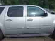 2014 Chevrolet Suburban LT z VIN 1GNSCJE0XER203597, wystawiony jako IAAI lot #42215407 z przebiegiem 186 556 mil mil oraz . Historia ofert i sprzedaży dostępna na DreamBid. Obrazek 14.