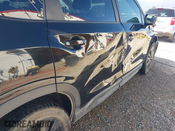 ✅ 2024 Subaru Ascent Onyx Limited • VIN: 4S4WMAKD7R3407356 • Лот: 42618256. Опубликован ранее на IAAI с пробегом 17 101 миль. Бесплатный доступ к архиву аукционных продаж из США и подробный отчёт об истории автомобиля на DreamBid. Изображение 18.