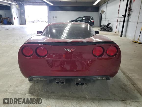 ✅ 2006 Chevrolet Corvette • VIN: 1G1YY25U265104609 • Lot: 90404795. Wystawiony na Copart z przebiegiem 43 331 mil. Bezpłatny archiwum sprzedaży aukcyjnych z USA i szczegółowy raport historii pojazdu na DreamBid. Zdjęcie 6.