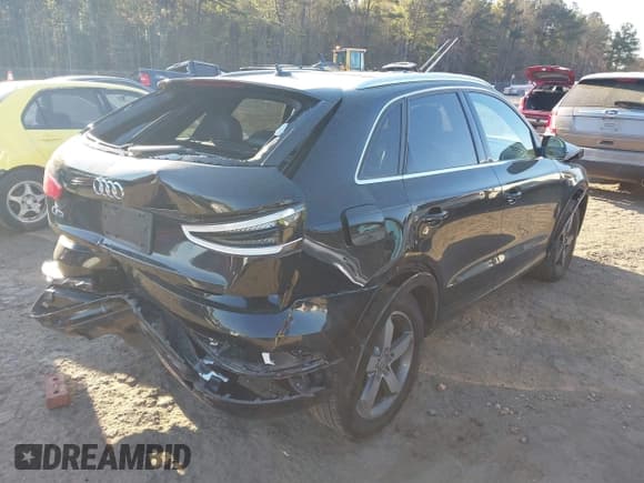 ✅ 2015 Audi Q3 Premium Plus • VIN: WA1BFCFS2FR005944 • Lot: 41867845. Listed on IAAI with 109,712 mi. Free auction sales archive from the USA and detailed vehicle history report at DreamBid. Image 4.