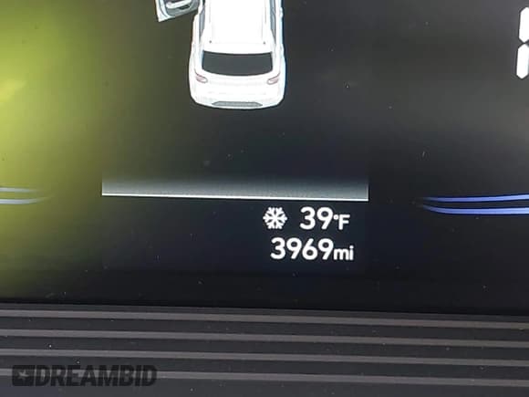 ✅ 2025 Hyundai Venue SEL • VIN: KMHRC8A34SU355539 • Lot: 41539818. Wystawiony na IAAI z przebiegiem 3 969 mil. Bezpłatny archiwum sprzedaży aukcyjnych z USA i szczegółowy raport historii pojazdu na DreamBid. Zdjęcie 16.