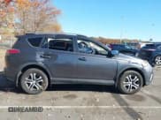 ✅ 2017 Toyota RAV4 LE • VIN: JTMBFREV1HJ702026 • Лот: 43538867. Опубликован ранее на IAAI с пробегом 109 556 миль. Бесплатный доступ к архиву аукционных продаж из США и подробный отчёт об истории автомобиля на DreamBid. Изображение 13.