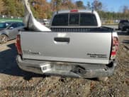 ✅ 2007 Toyota Tacoma PreRunner • VIN: 5TEJU62N07Z450181 • Lot: 91451845. Wystawiony na Copart z przebiegiem 213 753 mil. Bezpłatny archiwum sprzedaży aukcyjnych z USA i szczegółowy raport historii pojazdu na DreamBid. Zdjęcie 6.