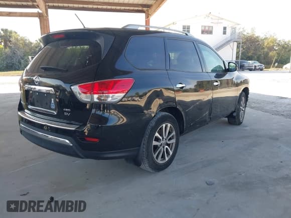 ✅ 2015 Nissan Pathfinder SL • VIN: 5N1AR2MM0FC716810 • Lot: 43780999. Listed on IAAI with 114,210 mi. Free auction sales archive from the USA and detailed vehicle history report at DreamBid. Image 4.