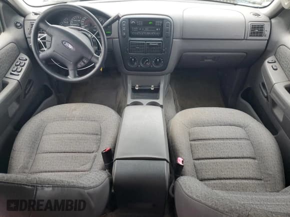 ✅ 2002 Ford Explorer XLS • VIN: 1FMZU72KX2ZC81401 • Lot: 81810034. Wystawiony na Copart z przebiegiem 103 291 mil. Bezpłatny archiwum sprzedaży aukcyjnych z USA i szczegółowy raport historii pojazdu na DreamBid. Zdjęcie 8.