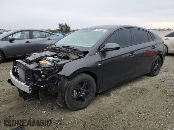 2020 Hyundai Ioniq Blue с VIN KMHC65LC9LU224035, выставлен на аукционе Copart как лот 80062004 с пробегом 45 877 миль миль и Списание • Salvage title. История ставок и продаж доступна на DreamBid. Изображение 1.