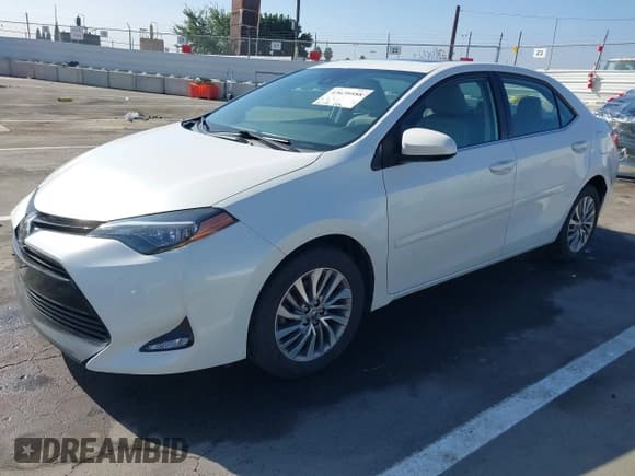 ✅ 2017 Toyota Corolla LE Eco • VIN: 5YFBPRHE5HP698745 • Lot: 43639588. Wystawiony na IAAI z przebiegiem 81 758 mil. Bezpłatny archiwum sprzedaży aukcyjnych z USA i szczegółowy raport historii pojazdu na DreamBid. Zdjęcie 2.