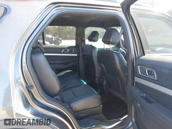 ✅ 2016 Ford Explorer XLT • VIN: 1FM5K7DH9GGB05271 • Лот: 43469571. Опубликован ранее на IAAI с пробегом 174 514 миль. Бесплатный доступ к архиву аукционных продаж из США и подробный отчёт об истории автомобиля на DreamBid. Изображение 8.