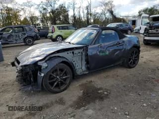 ✅ 2017 Mazda MX-5 Miata Club • VIN: JM1NDAC71H0120796 • Лот: 91042095. Опубликован ранее на Copart с пробегом 78 270 миль. Бесплатный доступ к архиву аукционных продаж из США и подробный отчёт об истории автомобиля на DreamBid. Изображение 1.