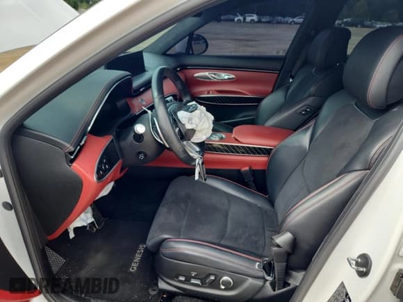 ✅ 2022 Genesis GV70 Sport • VIN: KMUMCDTC7NU010950 • Lot: 72047755. Wystawiony na Copart z przebiegiem 87 307 mil. Bezpłatny archiwum sprzedaży aukcyjnych z USA i szczegółowy raport historii pojazdu na DreamBid. Zdjęcie 7.