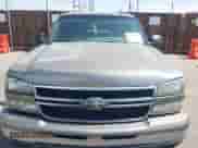 2006 Chevrolet Silverado 1500 LT1 z VIN 2GCEK13Z961269076, wystawiony jako IAAI lot #42697230 z przebiegiem 283 980 mil mil oraz . Historia ofert i sprzedaży dostępna na DreamBid. Obrazek 11.