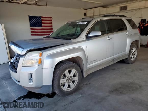 ✅ 2015 GMC Terrain SLT • VIN: 2GKFLSE30F6226155 • Лот: 81468865. Опубликован ранее на Copart с пробегом 132 288 миль. Бесплатный доступ к архиву аукционных продаж из США и подробный отчёт об истории автомобиля на DreamBid. Изображение 1.