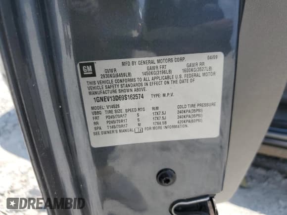 ✅ 2009 Chevrolet Traverse LS • VIN: 1GNEV13D69S162574 • Lot: 62052225. Wystawiony na Copart z przebiegiem 175 811 mil. Bezpłatny archiwum sprzedaży aukcyjnych z USA i szczegółowy raport historii pojazdu na DreamBid. Zdjęcie 13.