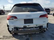 ✅ 2024 Audi Q5 S line Premium • VIN: WA1GAAFY0R2004298 • Lot: 62685395. Wystawiony na Copart z przebiegiem 28 326 mil. Bezpłatny archiwum sprzedaży aukcyjnych z USA i szczegółowy raport historii pojazdu na DreamBid. Zdjęcie 6.