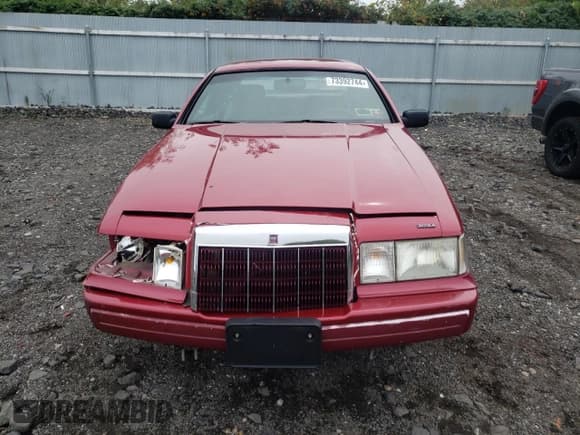 ✅ 1990 LINCOLN MARK SERIE LSC • VIN: 1LNCM93E8LY715218 • Lot: 73392744. Listed on Copart with 66,469 mi. Free auction sales archive from the USA and detailed vehicle history report at DreamBid. Image 5.