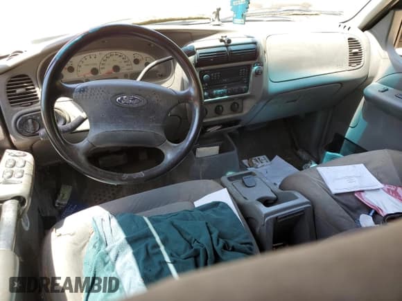 ✅ 2005 Ford Explorer Sport Trac XLS • VIN: 1FMZU67K85UA30431 • Lot: 53716665. Wystawiony na Copart z przebiegiem Nie podano. Bezpłatny archiwum sprzedaży aukcyjnych z USA i szczegółowy raport historii pojazdu na DreamBid. Zdjęcie 8.