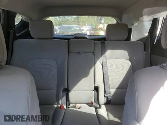 ✅ 2017 Hyundai Santa Fe 2.4L • VIN: 5XYZT3LB3HG433198 • Lot: 43227023. Wystawiony na Copart z przebiegiem Nie podano. Bezpłatny archiwum sprzedaży aukcyjnych z USA i szczegółowy raport historii pojazdu na DreamBid. Zdjęcie 10.